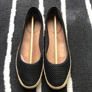Clarks Black and Tan Leather Flats, Women’s 10
